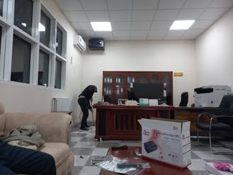 تركيب مكتبي - داخلي وأعمال ارتفاع